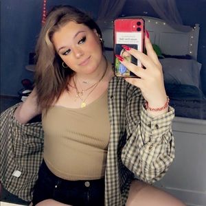 Meet your Posher, Ya girl